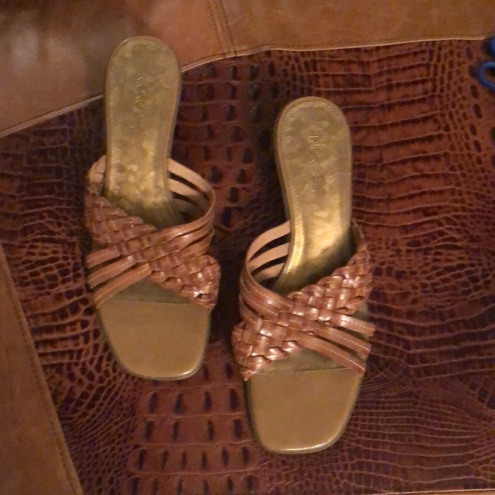 Leather shoes
